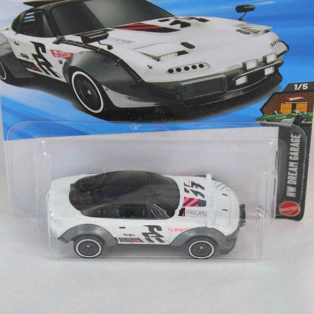 Hot Wheels White Mazda MX-5 Miata Toy Car - NEW